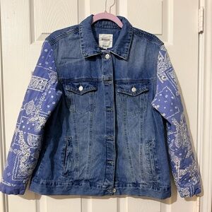 Kensie Blue Denim Jacket with Sleeve Accents